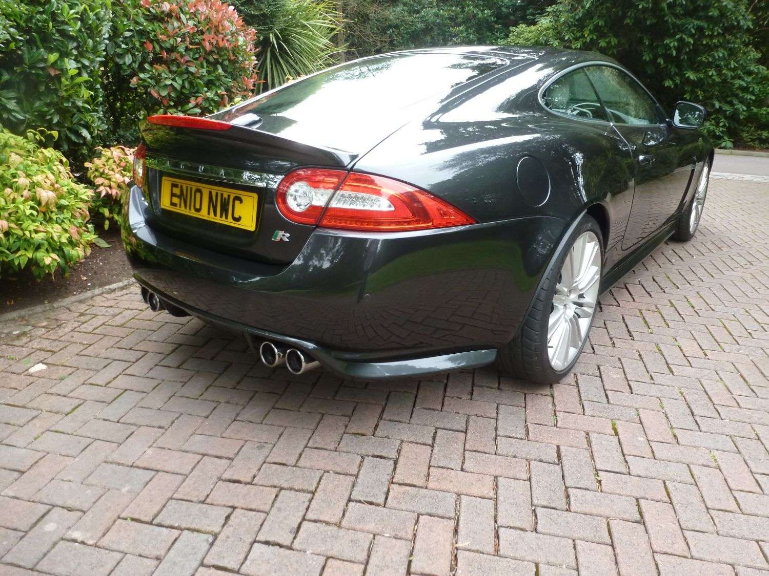 A 2010 JAGUAR XK XKR A 2010 JAGUAR XK XKR
