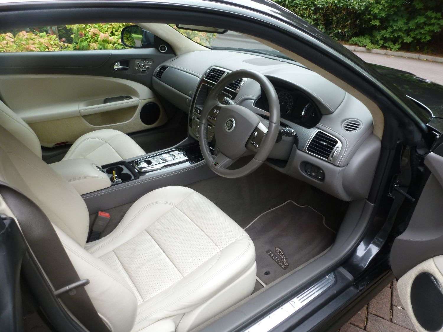 2010 JAGUAR XK 2010 JAGUAR XK