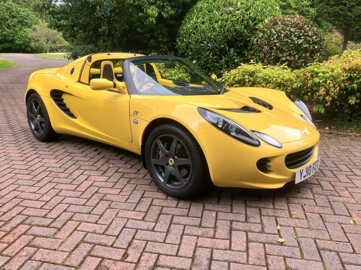 Check out this Lotus Elise 2010 Petrol Manual