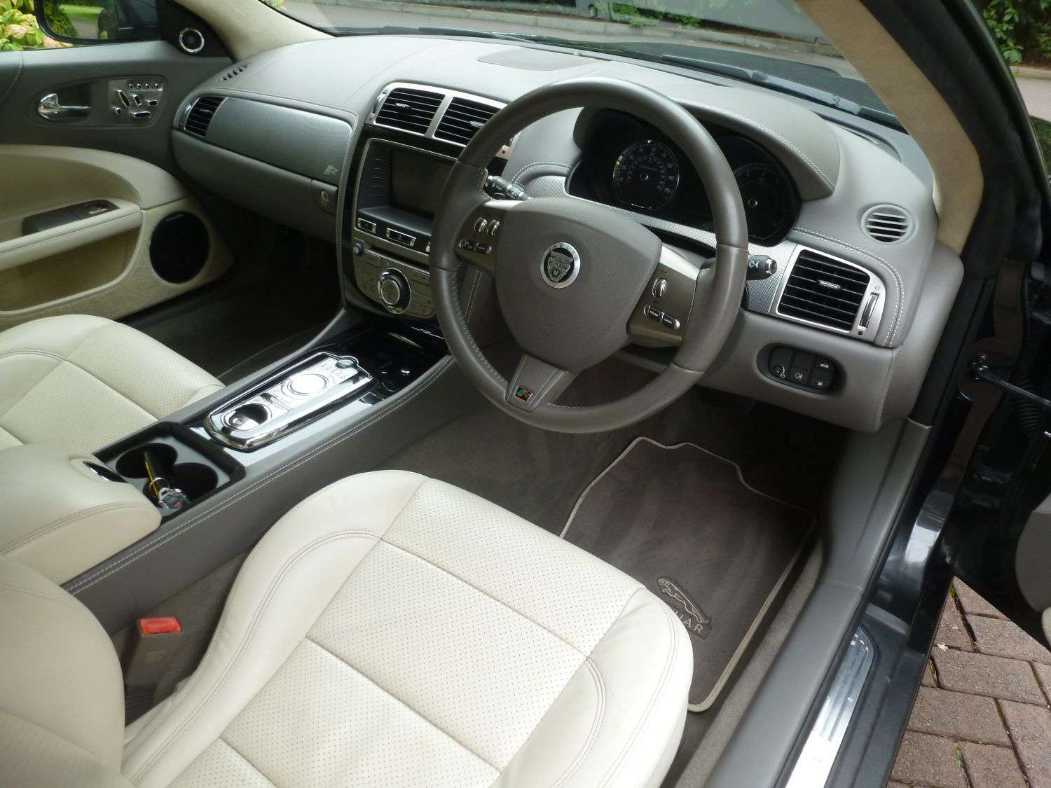 2010 JAGUAR XK 2010 JAGUAR XK