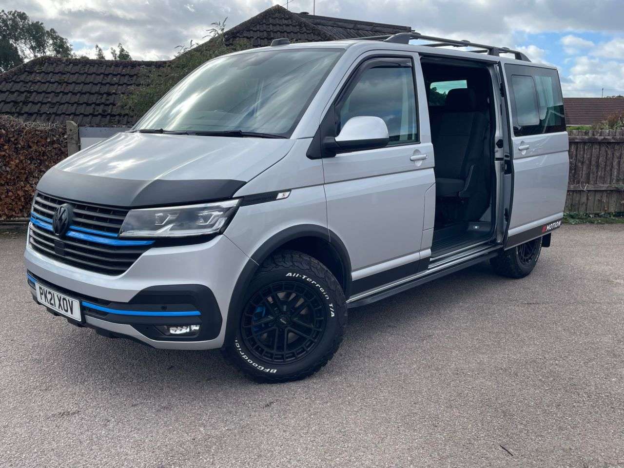 2021 VOLKSWAGEN TRANSPORTER T32 TDI KOMBI HIGHLINE 4 MOTION 2021 VOLKSWAGEN TRANSPORTER T32 TDI KOMBI HIGHLINE 4 MOTION