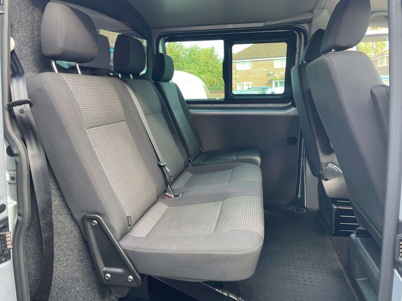 2021 VOLKSWAGEN TRANSPORTER T32 TDI KOMBI HIGHLINE 4 MOTION 2021 VOLKSWAGEN TRANSPORTER T32 TDI KOMBI HIGHLINE 4 MOTION