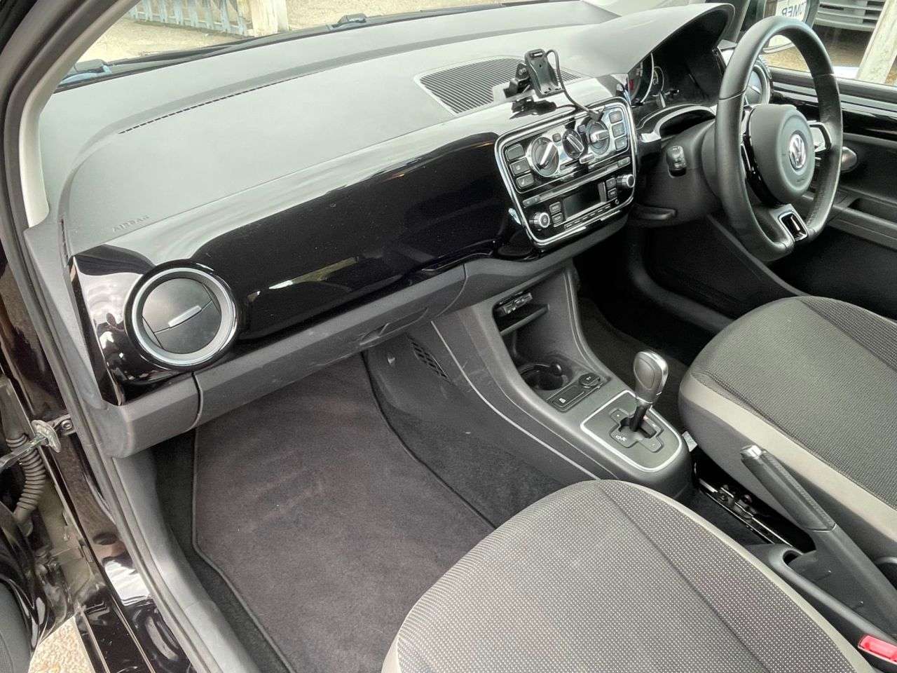 2014 VOLKSWAGEN UP! 2014 VOLKSWAGEN UP!