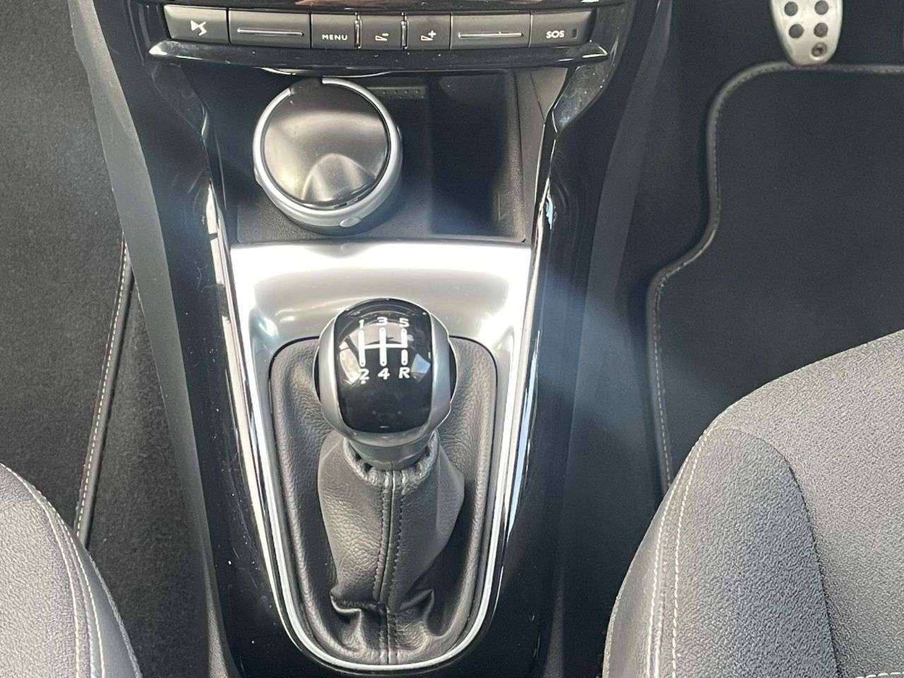 2016 DS AUTOMOBILES DS 3 2016 DS AUTOMOBILES DS 3