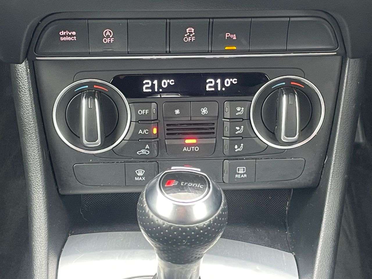 2016 AUDI Q3 2016 AUDI Q3