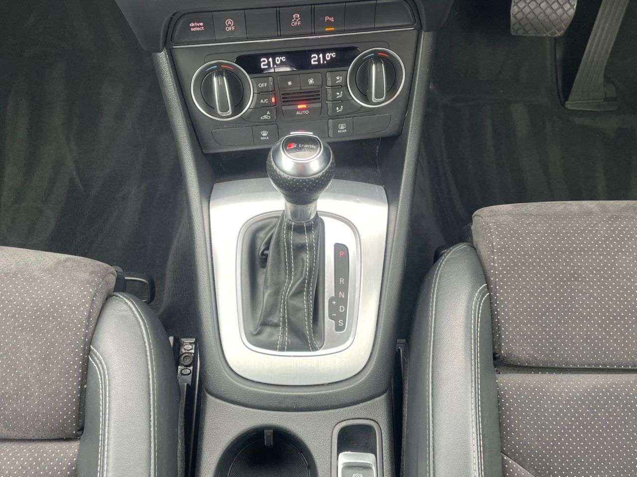 2016 AUDI Q3 2016 AUDI Q3