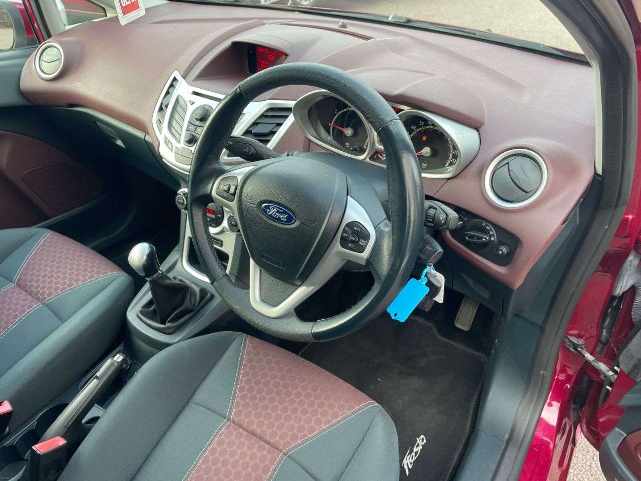 2010 FORD FIESTA 2010 FORD FIESTA