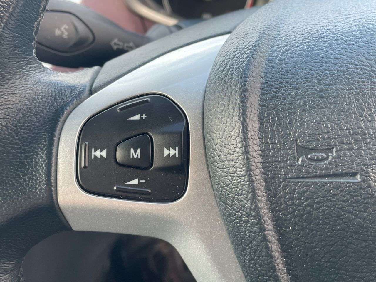 2010 FORD FIESTA 2010 FORD FIESTA