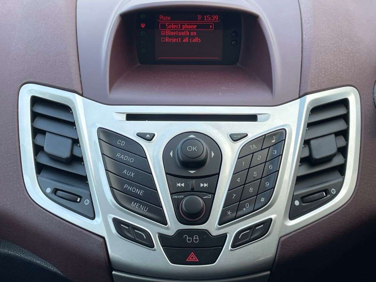 2010 FORD FIESTA 2010 FORD FIESTA