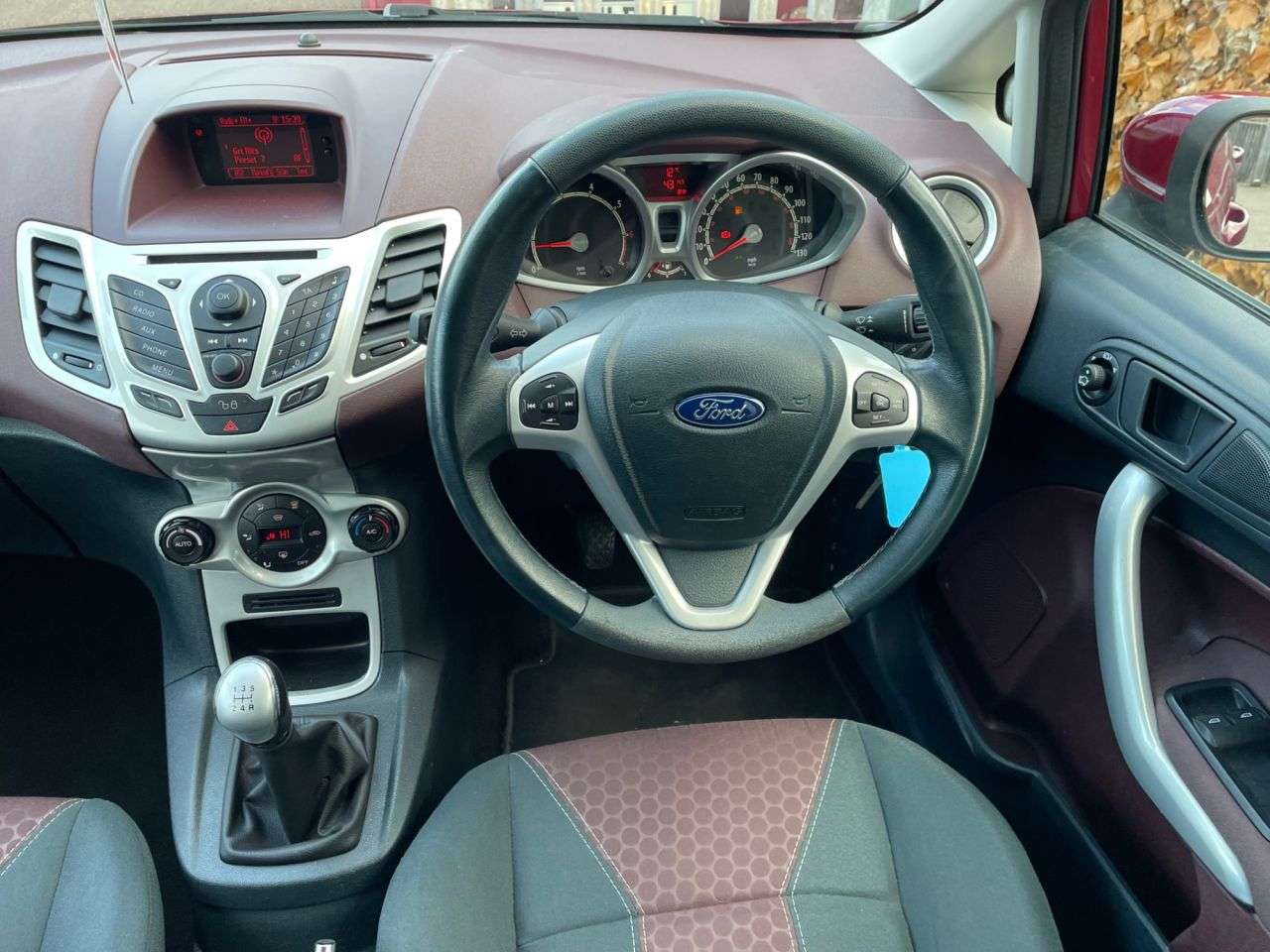 2010 FORD FIESTA 2010 FORD FIESTA