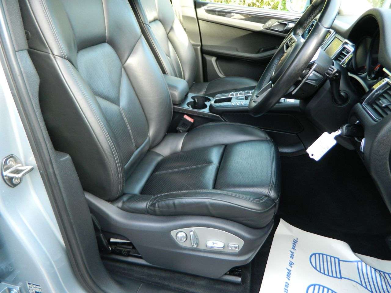 2014 PORSCHE MACAN 2014 PORSCHE MACAN