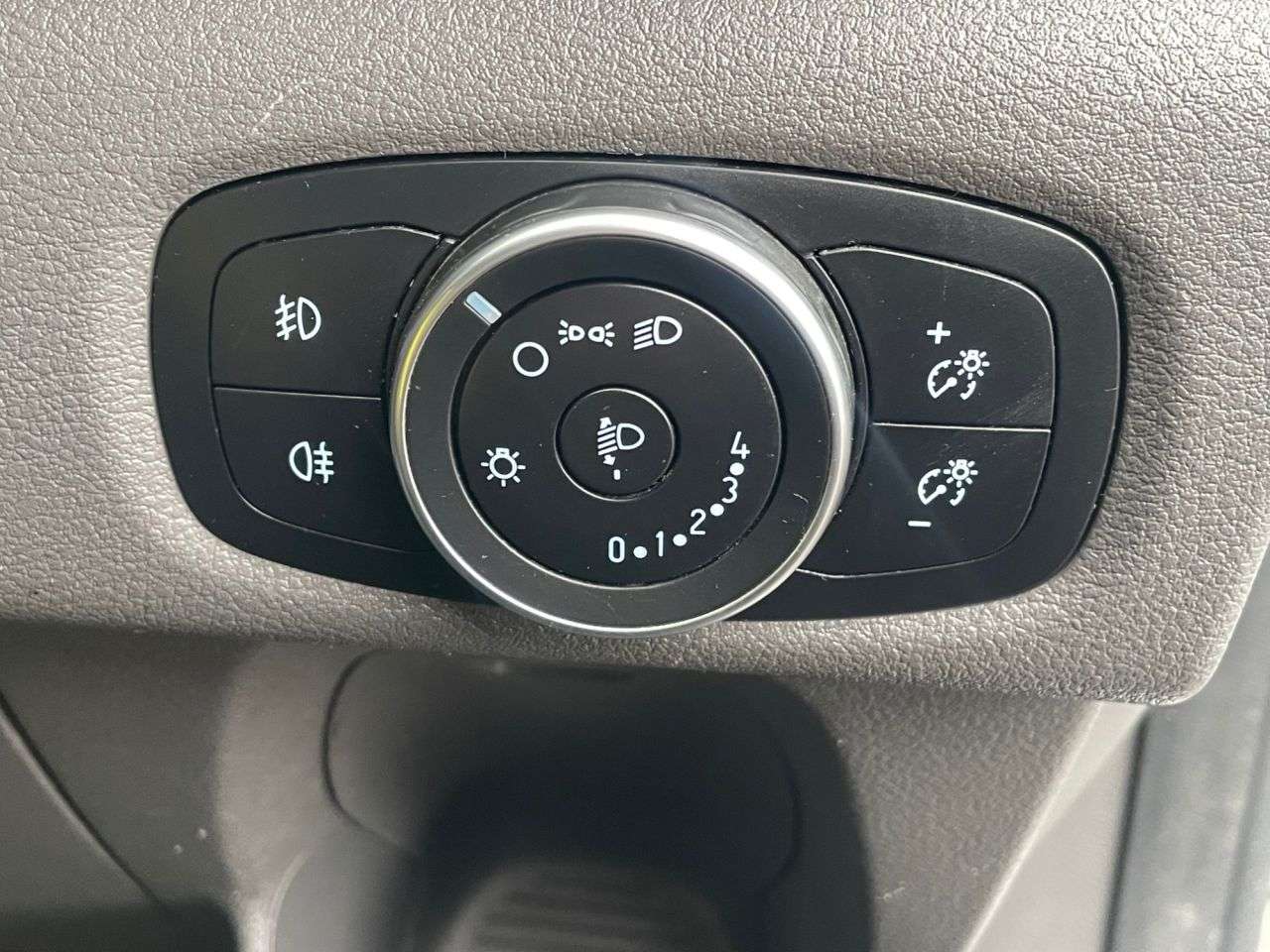 A 2019 FORD TRANSIT CUSTOM 2.0 300 EcoBlue Panel Van 5dr Diesel Manual L1 H2 Euro 6 (105 ps) A 2019 FORD TRANSIT CUSTOM 2.0 300 EcoBlue Panel Van 5dr Diesel Manual L1 H2 Euro 6 (105 ps)