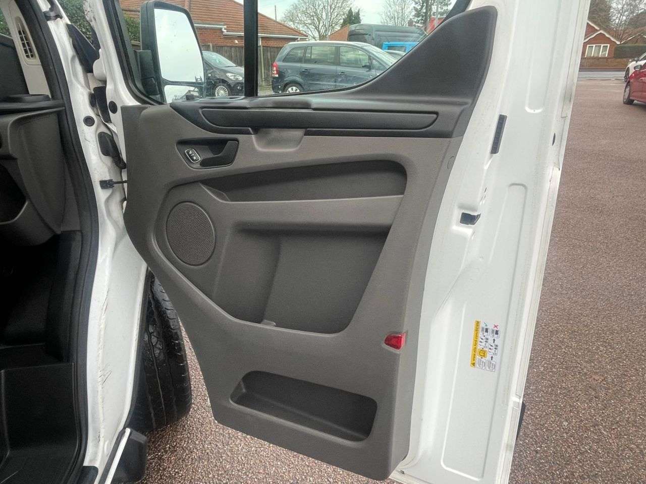 A 2019 FORD TRANSIT CUSTOM 2.0 300 EcoBlue Panel Van 5dr Diesel Manual L1 H2 Euro 6 (105 ps) A 2019 FORD TRANSIT CUSTOM 2.0 300 EcoBlue Panel Van 5dr Diesel Manual L1 H2 Euro 6 (105 ps)