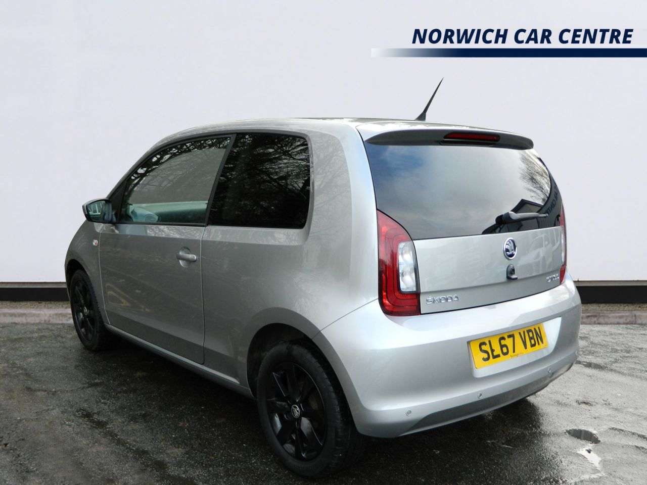 A 2017 SKODA CITIGO 1.0 MPI Colour Edition Hatchback 3dr Petrol Manual Euro 6 (60 ps) REAR PARK A 2017 SKODA CITIGO 1.0 MPI Colour Edition Hatchback 3dr Petrol Manual Euro 6 (60 ps) REAR PARK