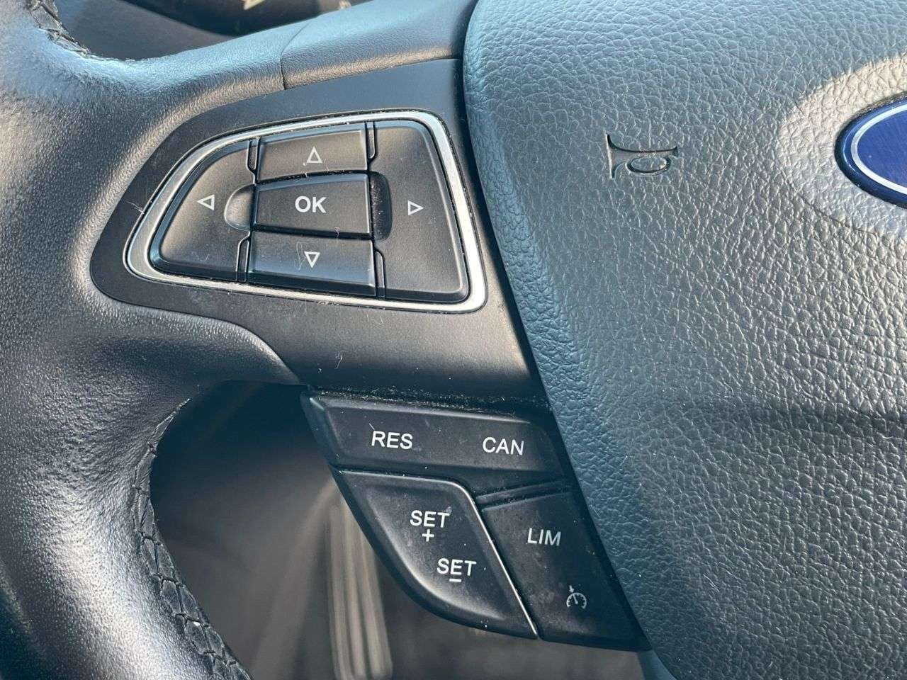 A 2018 FORD KUGA 1.5T EcoBoost Zetec SUV 5dr Petrol Manual Euro 6 (s/s) (120 ps) A 2018 FORD KUGA 1.5T EcoBoost Zetec SUV 5dr Petrol Manual Euro 6 (s/s) (120 ps)