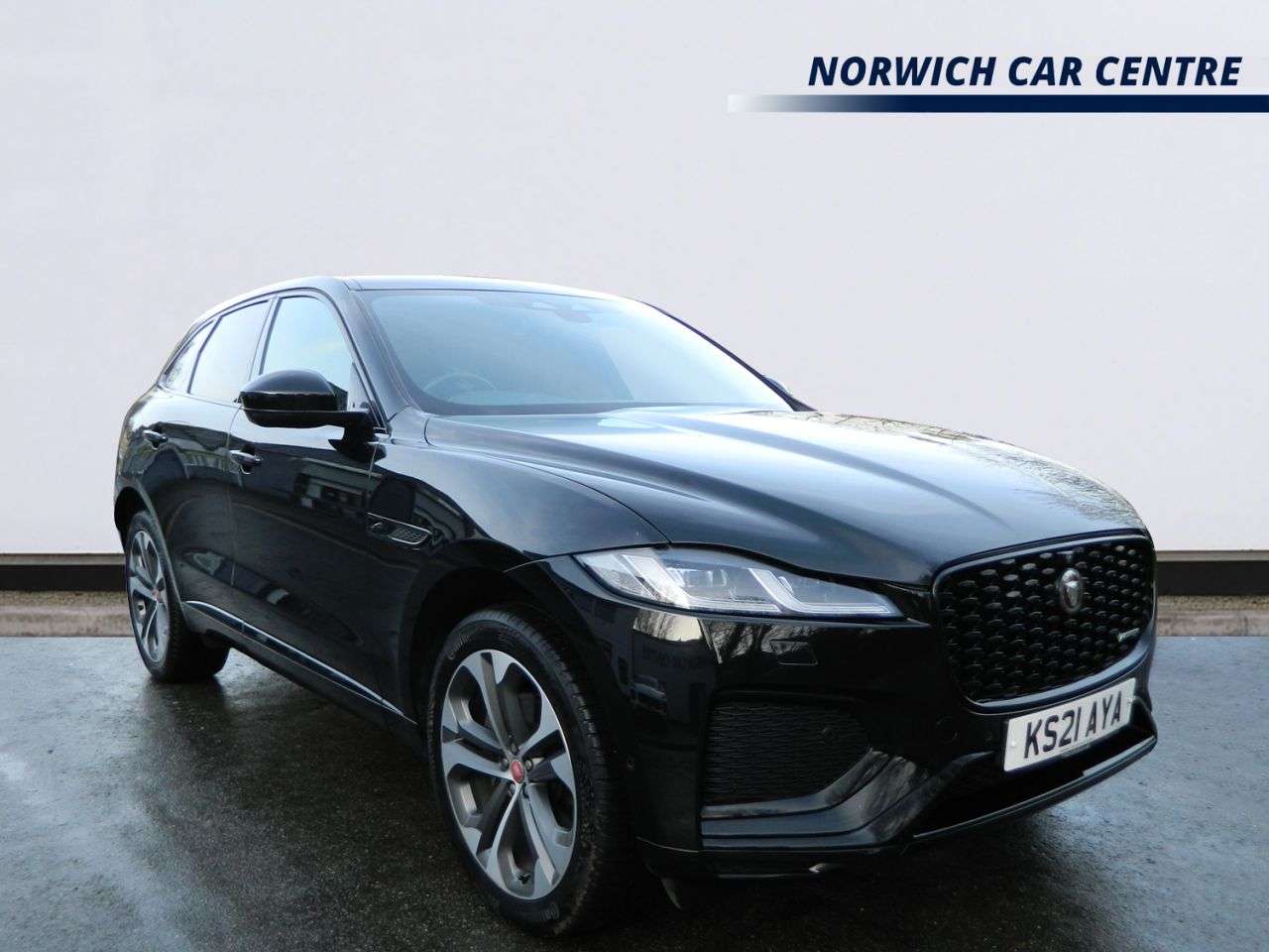 A 2021 JAGUAR F-PACE 2.0 D200 MHEV R-Dynamic HSE SUV 5dr Diesel Auto AWD Euro 6 (s/s) (204 ps) S A 2021 JAGUAR F-PACE 2.0 D200 MHEV R-Dynamic HSE SUV 5dr Diesel Auto AWD Euro 6 (s/s) (204 ps) S
