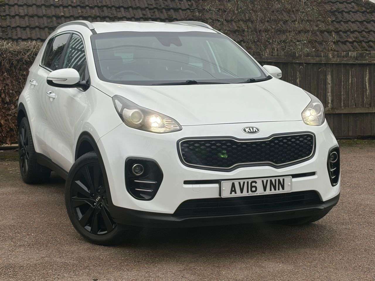A 2016 KIA SPORTAGE 1.7 CRDi 3 SUV 5dr Diesel Manual Euro 6 (s/s) (114 bhp) A 2016 KIA SPORTAGE 1.7 CRDi 3 SUV 5dr Diesel Manual Euro 6 (s/s) (114 bhp)