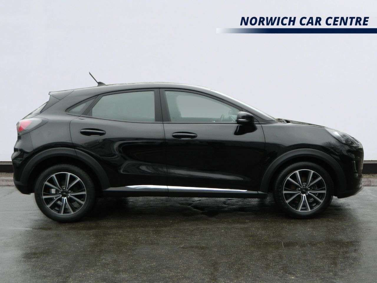 A 2020 FORD PUMA 1.0T EcoBoost MHEV Titanium SUV 5dr Petrol Manual Euro 6 (s/s) (125 ps) SAT A 2020 FORD PUMA 1.0T EcoBoost MHEV Titanium SUV 5dr Petrol Manual Euro 6 (s/s) (125 ps) SAT