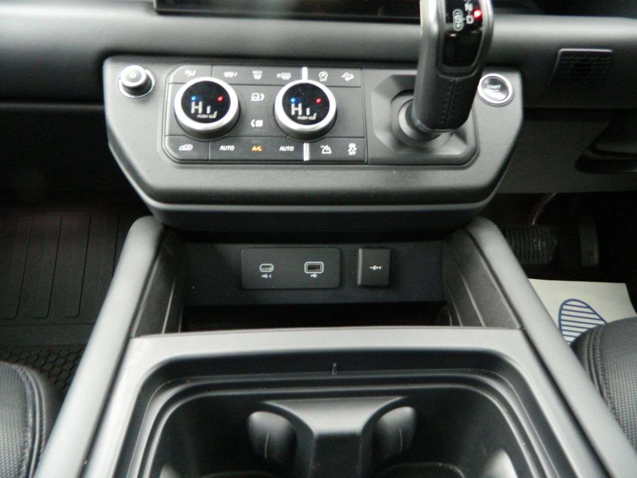 2023 LAND ROVER DEFENDER 2023 LAND ROVER DEFENDER