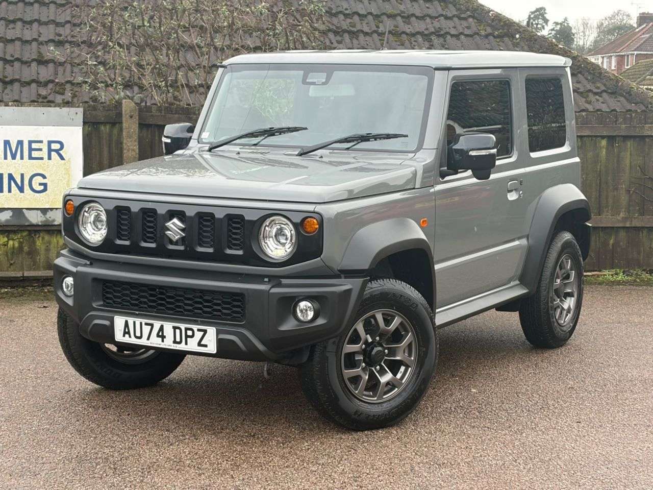 A 2025 SUZUKI JIMNY 1.5 SZ5 4x4 A 2025 SUZUKI JIMNY 1.5 SZ5 4x4
