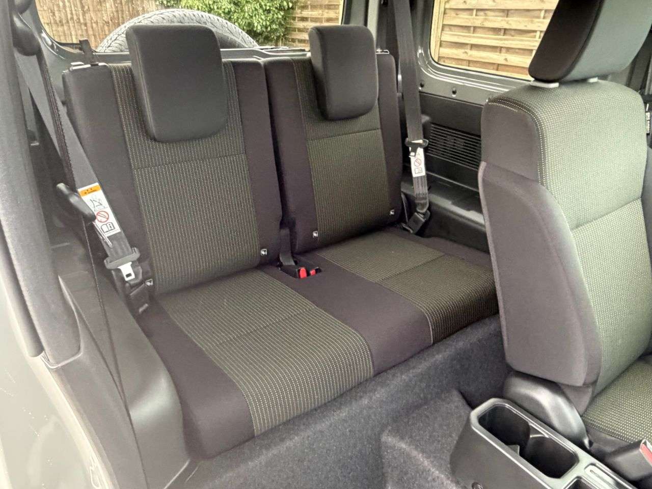 A 2025 SUZUKI JIMNY 1.5 SZ5 4x4 A 2025 SUZUKI JIMNY 1.5 SZ5 4x4