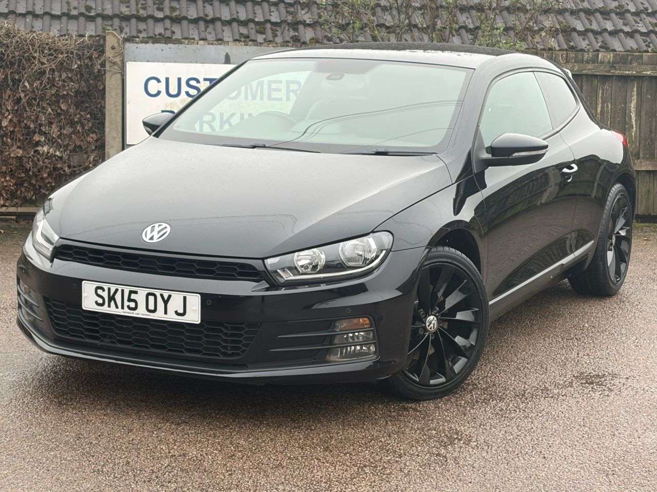 A 2015 VOLKSWAGEN SCIROCCO 2.0 TSI BlueMotion Tech GT Hatchback 3dr Petrol Manual Euro 6 (s/s) (220 ps A 2015 VOLKSWAGEN SCIROCCO 2.0 TSI BlueMotion Tech GT Hatchback 3dr Petrol Manual Euro 6 (s/s) (220 ps
