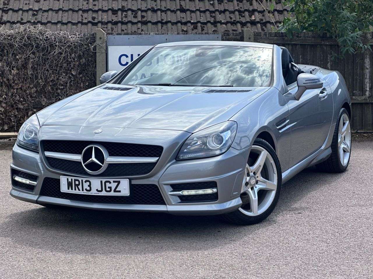 A 2013 MERCEDES-BENZ SLK 2.1 SLK250 CDI BlueEfficiency AMG Sport Convertible 2dr Diesel G-Tronic+ Eu A 2013 MERCEDES-BENZ SLK 2.1 SLK250 CDI BlueEfficiency AMG Sport Convertible 2dr Diesel G-Tronic+ Eu