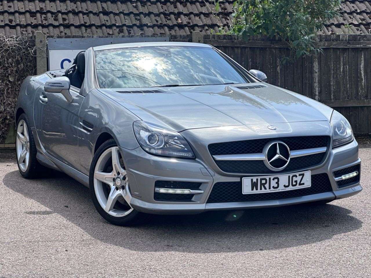 A 2013 MERCEDES-BENZ SLK 2.1 SLK250 CDI BlueEfficiency AMG Sport Convertible 2dr Diesel G-Tronic+ Eu A 2013 MERCEDES-BENZ SLK 2.1 SLK250 CDI BlueEfficiency AMG Sport Convertible 2dr Diesel G-Tronic+ Eu