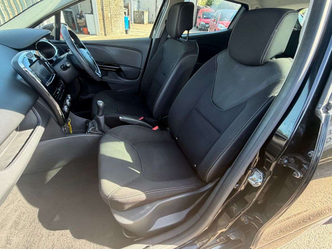 2013 RENAULT CLIO 2013 RENAULT CLIO