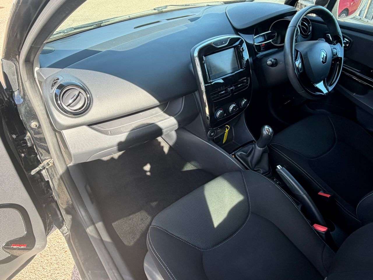 2013 RENAULT CLIO 2013 RENAULT CLIO