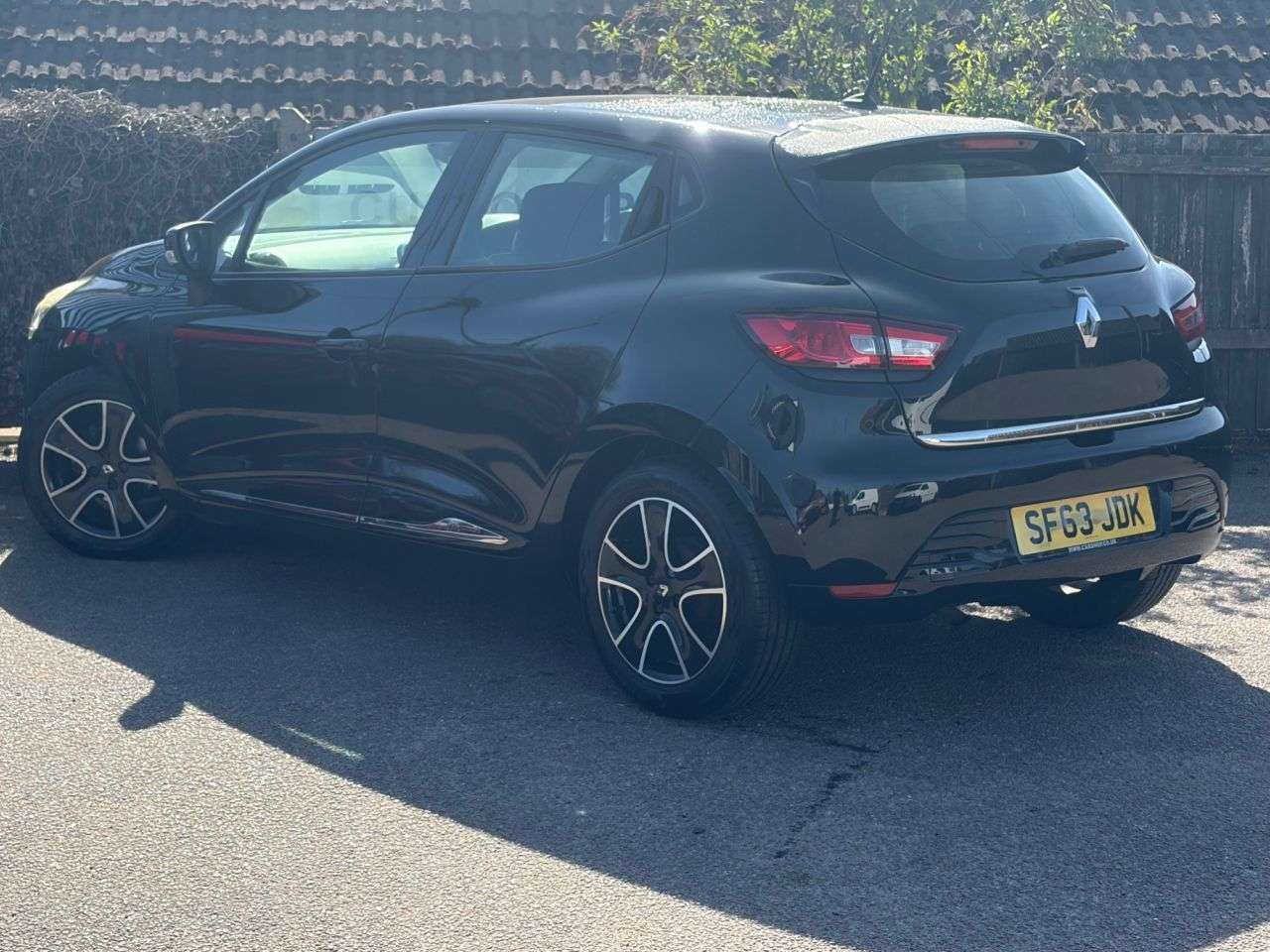 2013 RENAULT CLIO 2013 RENAULT CLIO