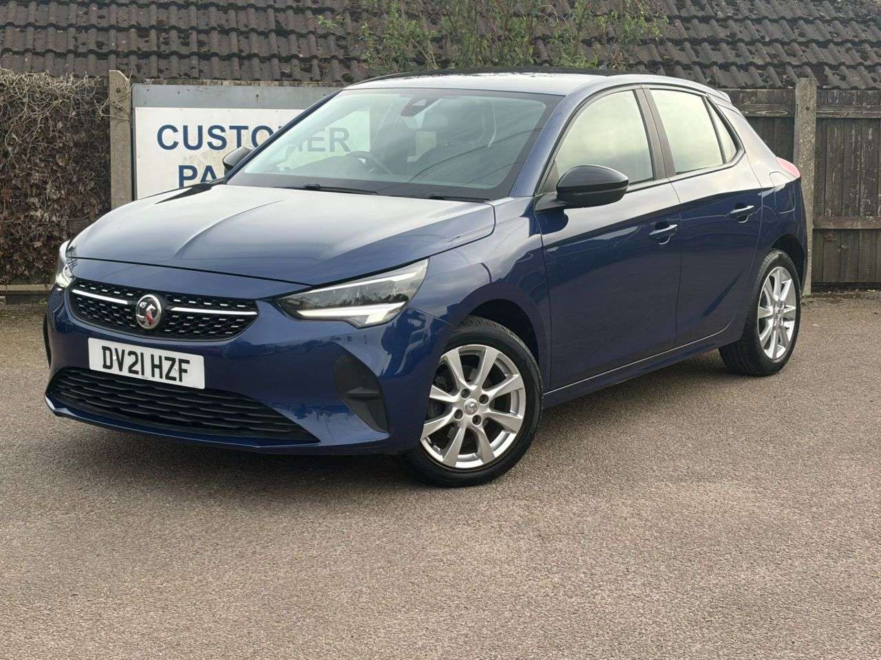 A 2021 VAUXHALL CORSA 1.2 SE Premium Hatchback 5dr Petrol Manual Euro 6 (75 ps) A 2021 VAUXHALL CORSA 1.2 SE Premium Hatchback 5dr Petrol Manual Euro 6 (75 ps)