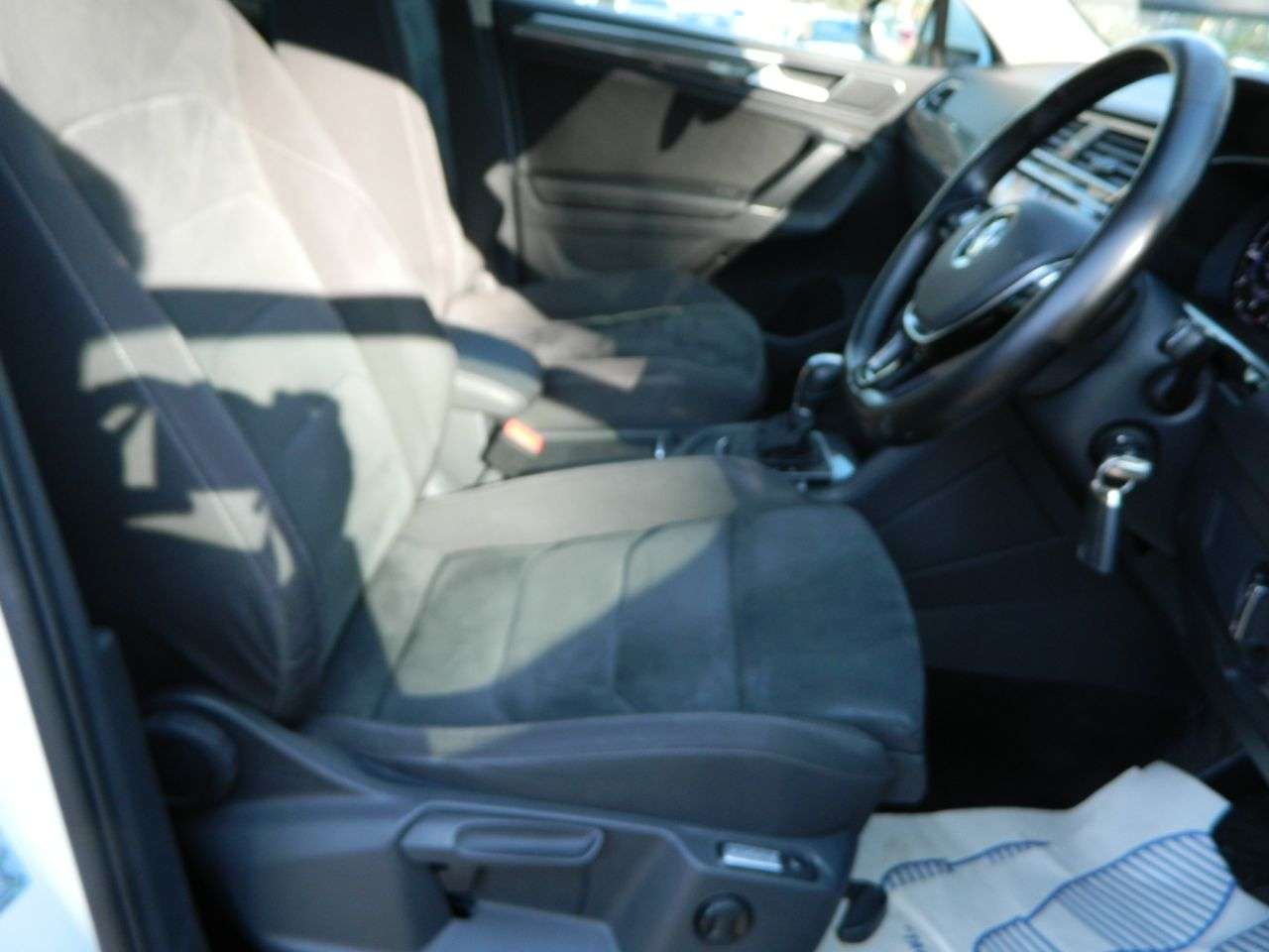 2017 VOLKSWAGEN TIGUAN 2017 VOLKSWAGEN TIGUAN