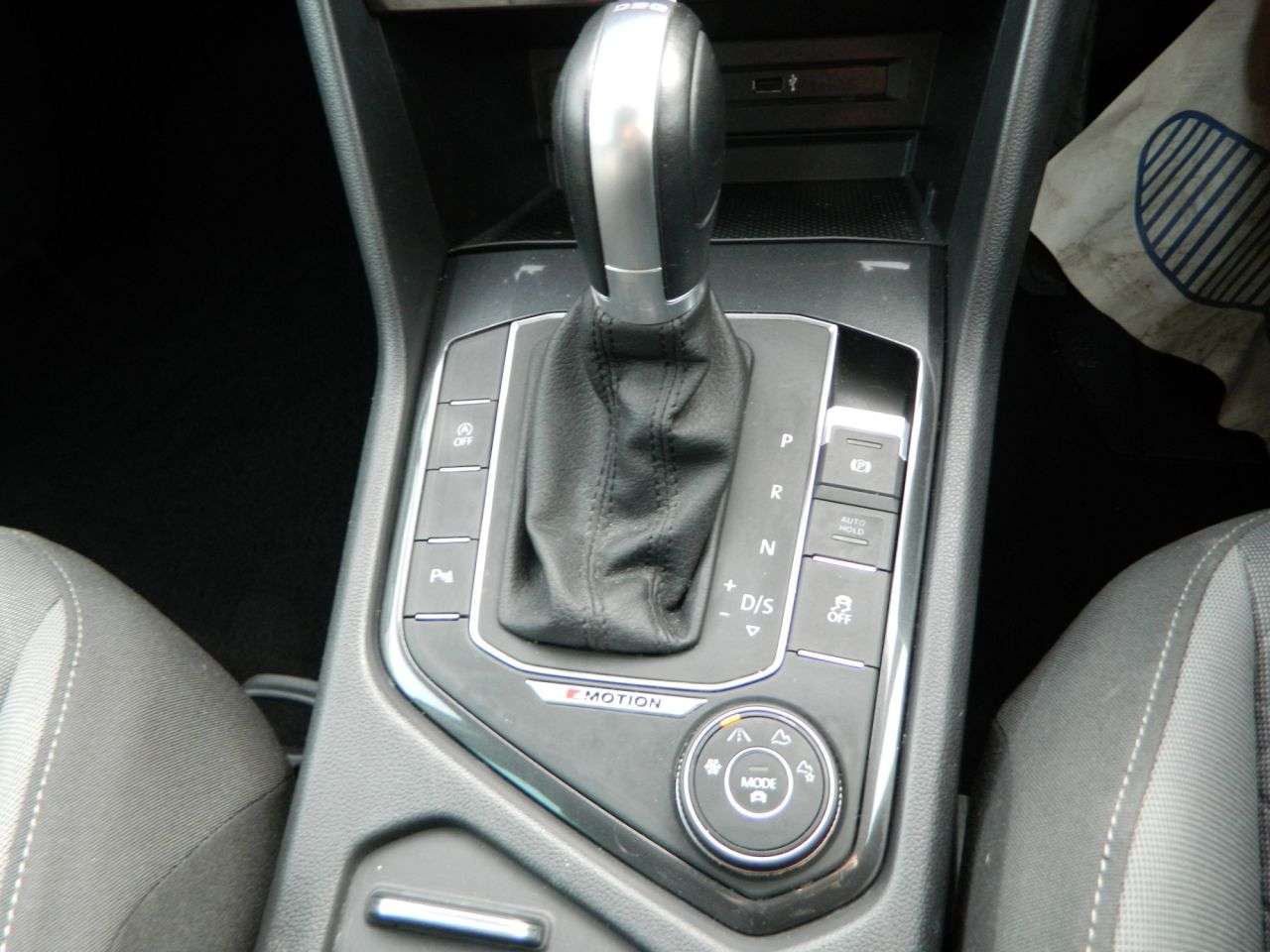 2017 VOLKSWAGEN TIGUAN 2017 VOLKSWAGEN TIGUAN