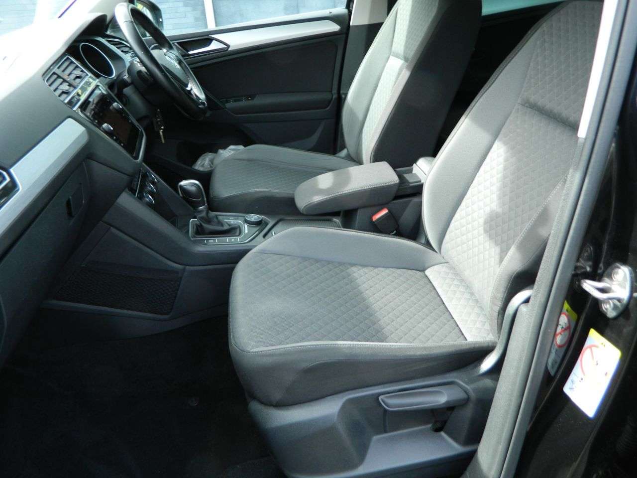 2017 VOLKSWAGEN TIGUAN 2017 VOLKSWAGEN TIGUAN