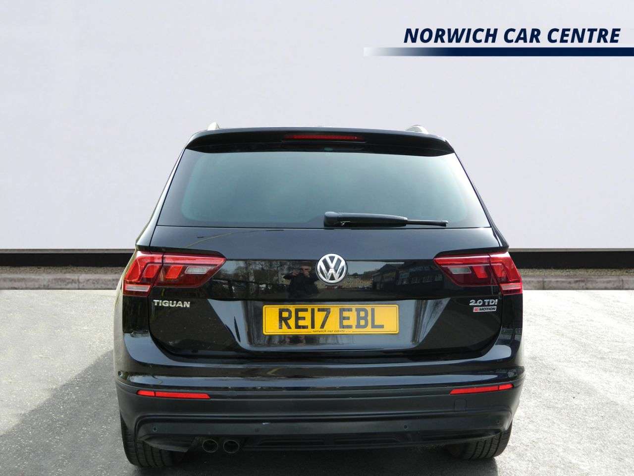 2017 VOLKSWAGEN TIGUAN 2017 VOLKSWAGEN TIGUAN