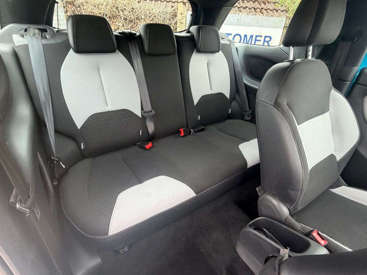 A 2014 CITROEN DS3 1.2 PureTech DSign Hatchback 3dr Petrol Manual Euro 5 (82 ps) A 2014 CITROEN DS3 1.2 PureTech DSign Hatchback 3dr Petrol Manual Euro 5 (82 ps)