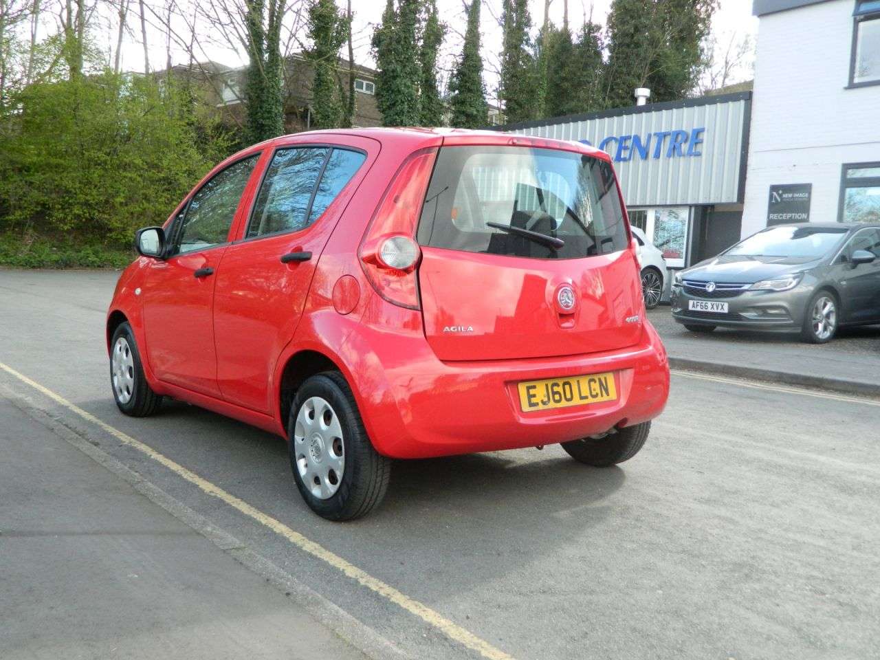 A 2010 VAUXHALL AGILA 1.0 ecoFLEX 12V Expression MPV 5dr Petrol Manual Euro 5 (65 ps) LOW MILES L A 2010 VAUXHALL AGILA 1.0 ecoFLEX 12V Expression MPV 5dr Petrol Manual Euro 5 (65 ps) LOW MILES L