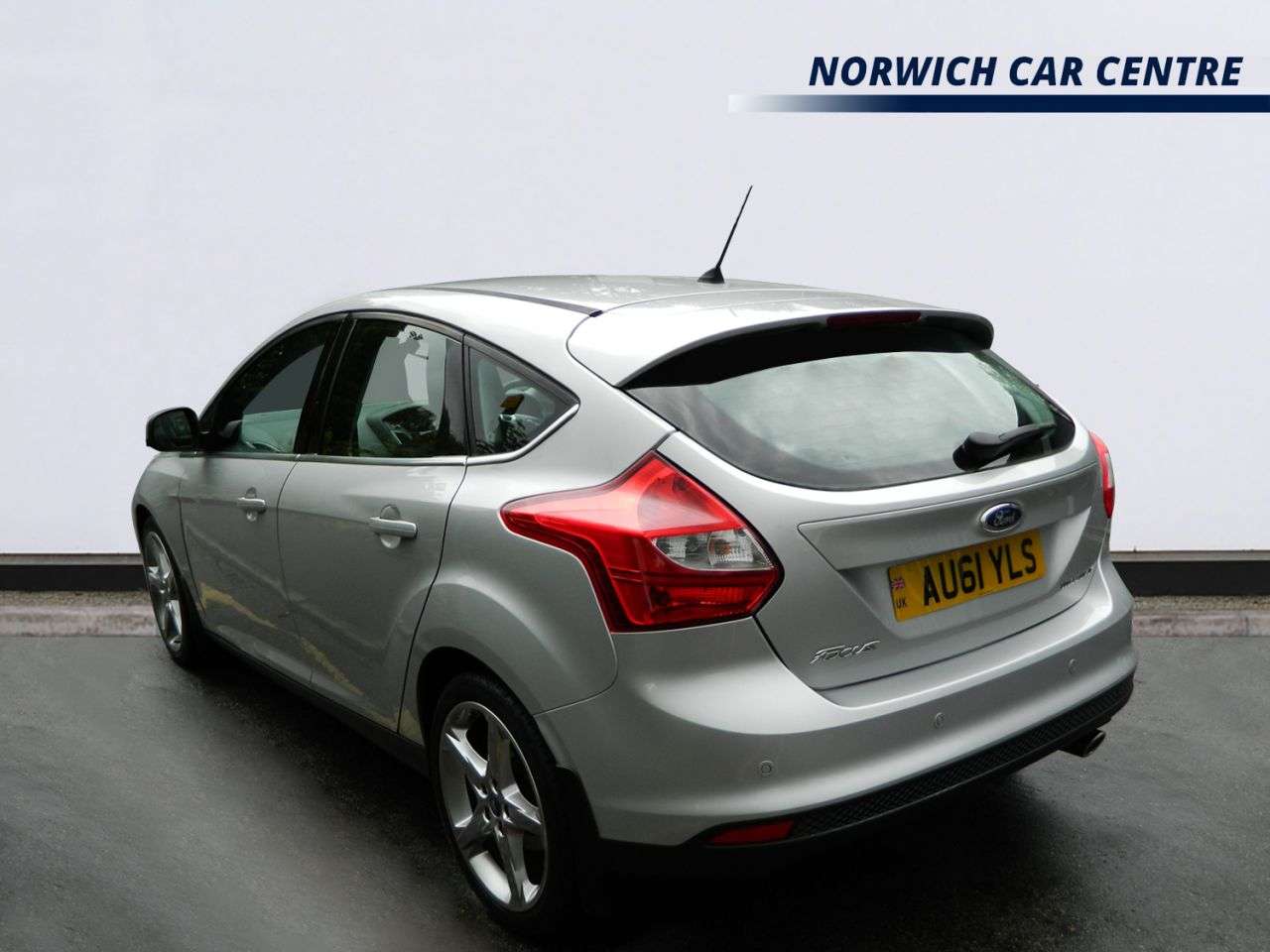 A 2011 FORD FOCUS 1.6T EcoBoost Titanium X Hatchback 5dr Petrol Manual Euro 5 (s/s) (150 ps) A 2011 FORD FOCUS 1.6T EcoBoost Titanium X Hatchback 5dr Petrol Manual Euro 5 (s/s) (150 ps)