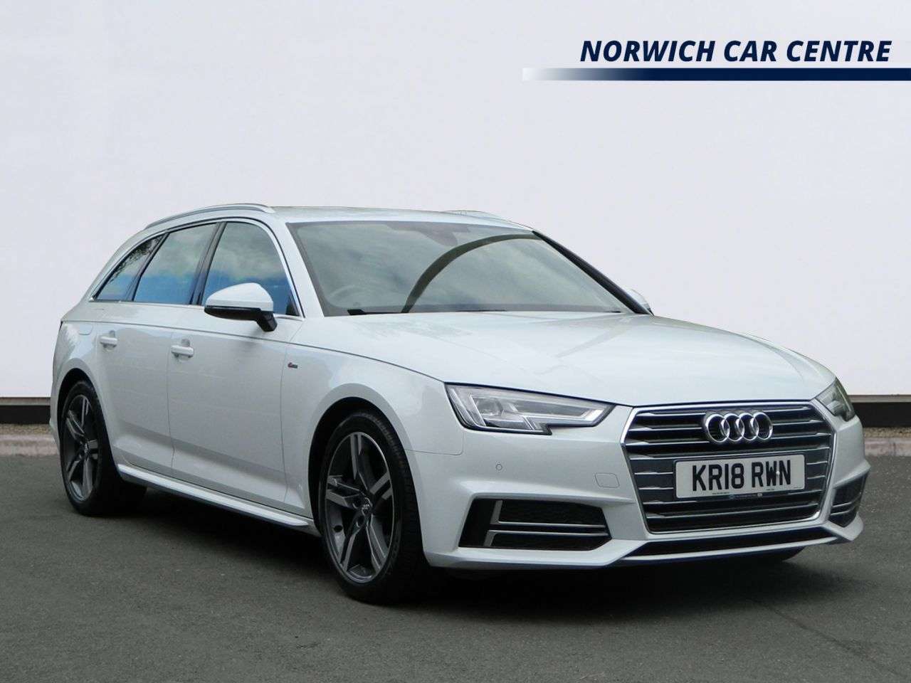 A 2018 AUDI A4 AVANT 2.0 TFSI S line Estate 5dr Petrol S Tronic Euro 6 (s/s) (190 ps) HEATED SPO A 2018 AUDI A4 AVANT 2.0 TFSI S line Estate 5dr Petrol S Tronic Euro 6 (s/s) (190 ps) HEATED SPO