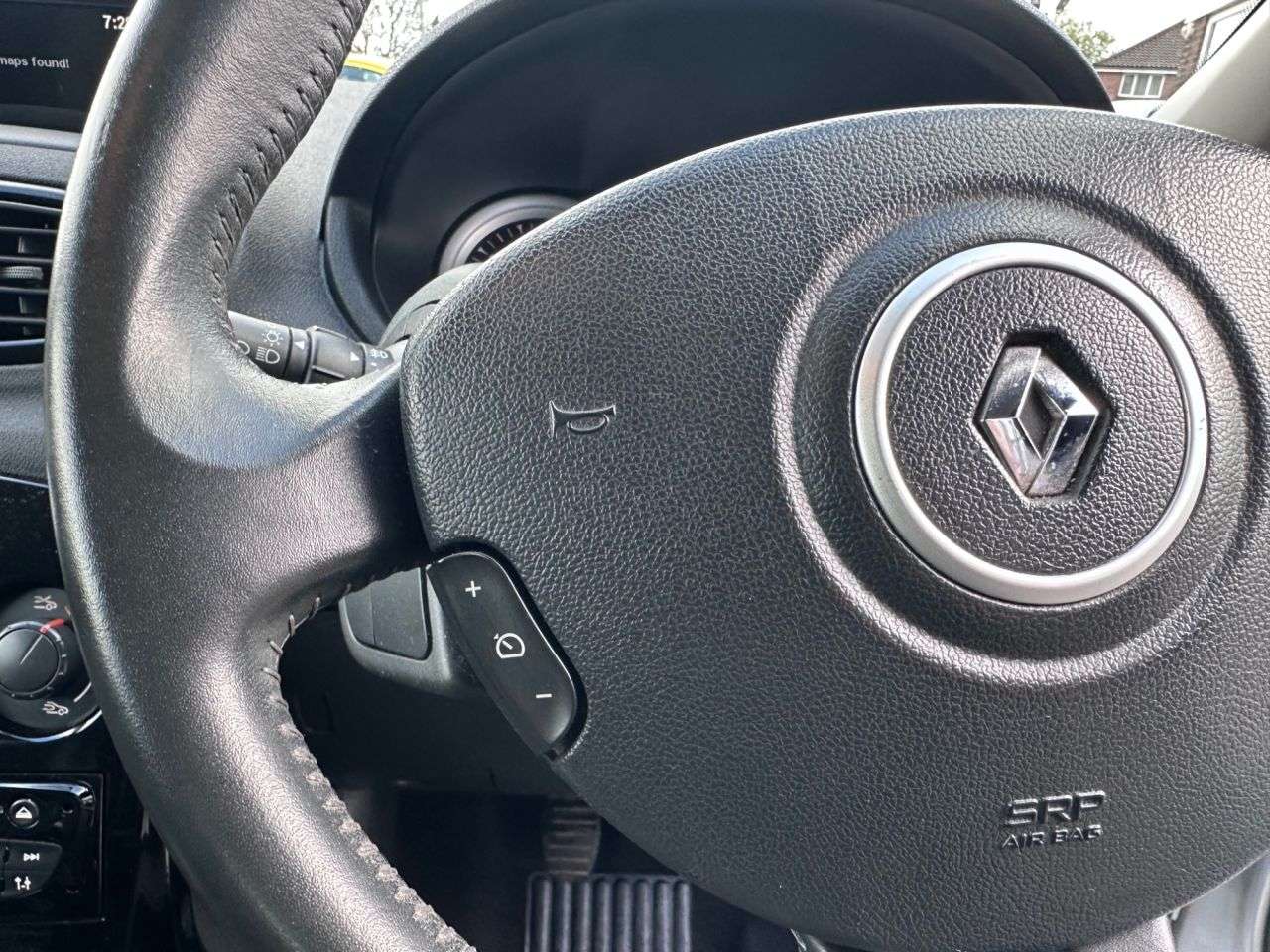 2011 RENAULT CLIO 2011 RENAULT CLIO