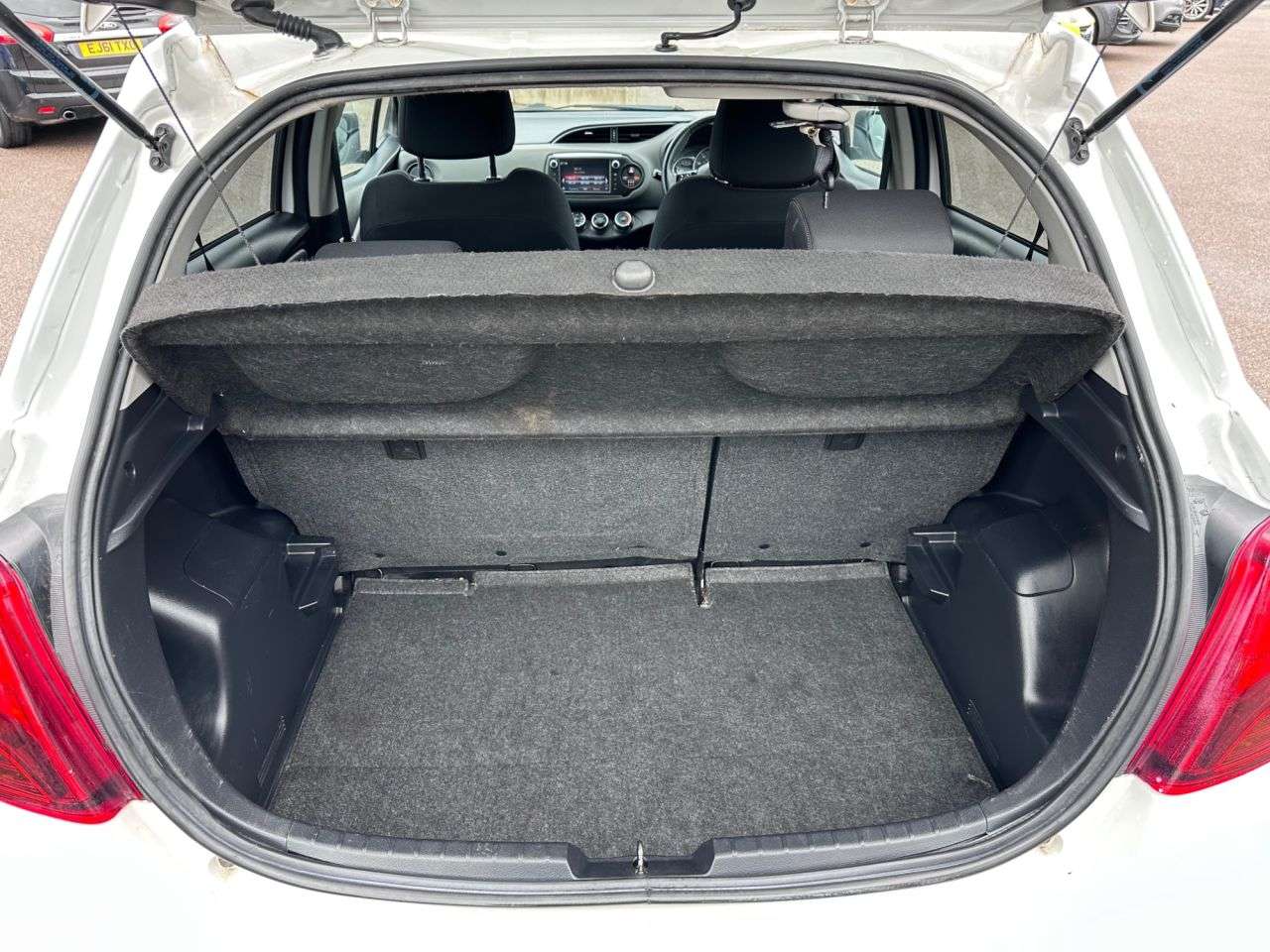 2017 TOYOTA YARIS 2017 TOYOTA YARIS