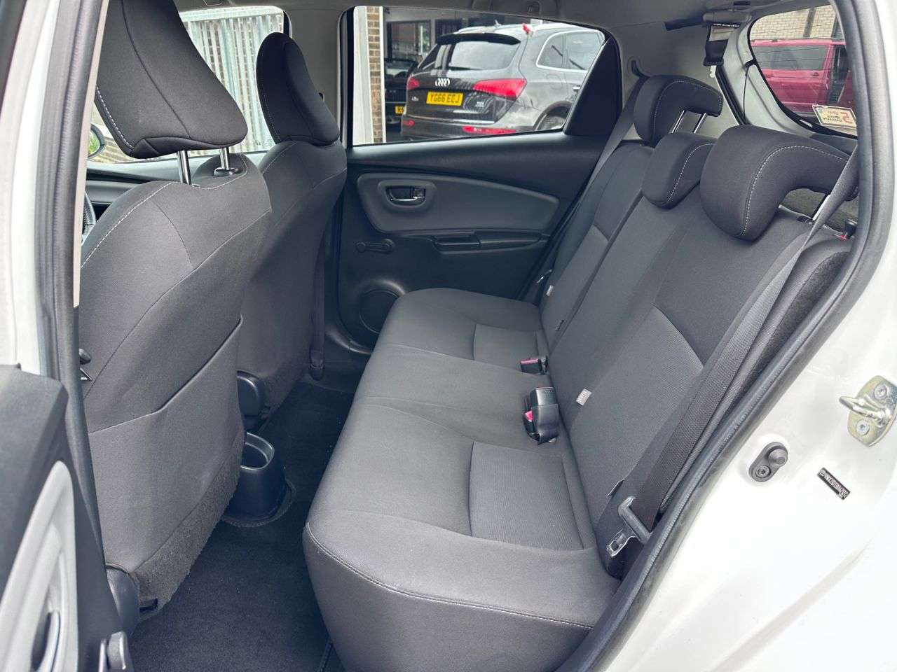 2017 TOYOTA YARIS 2017 TOYOTA YARIS