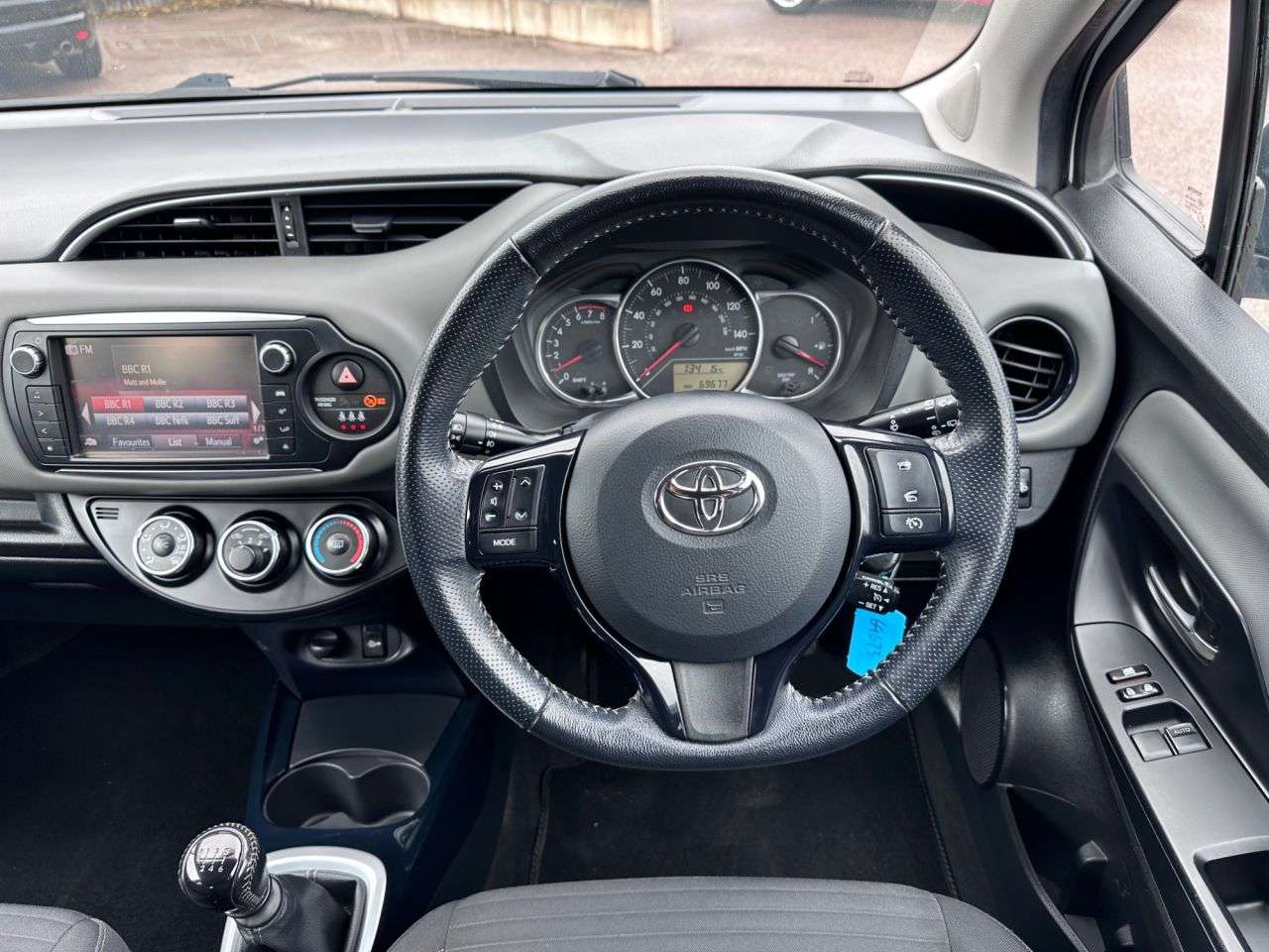 2017 TOYOTA YARIS 2017 TOYOTA YARIS