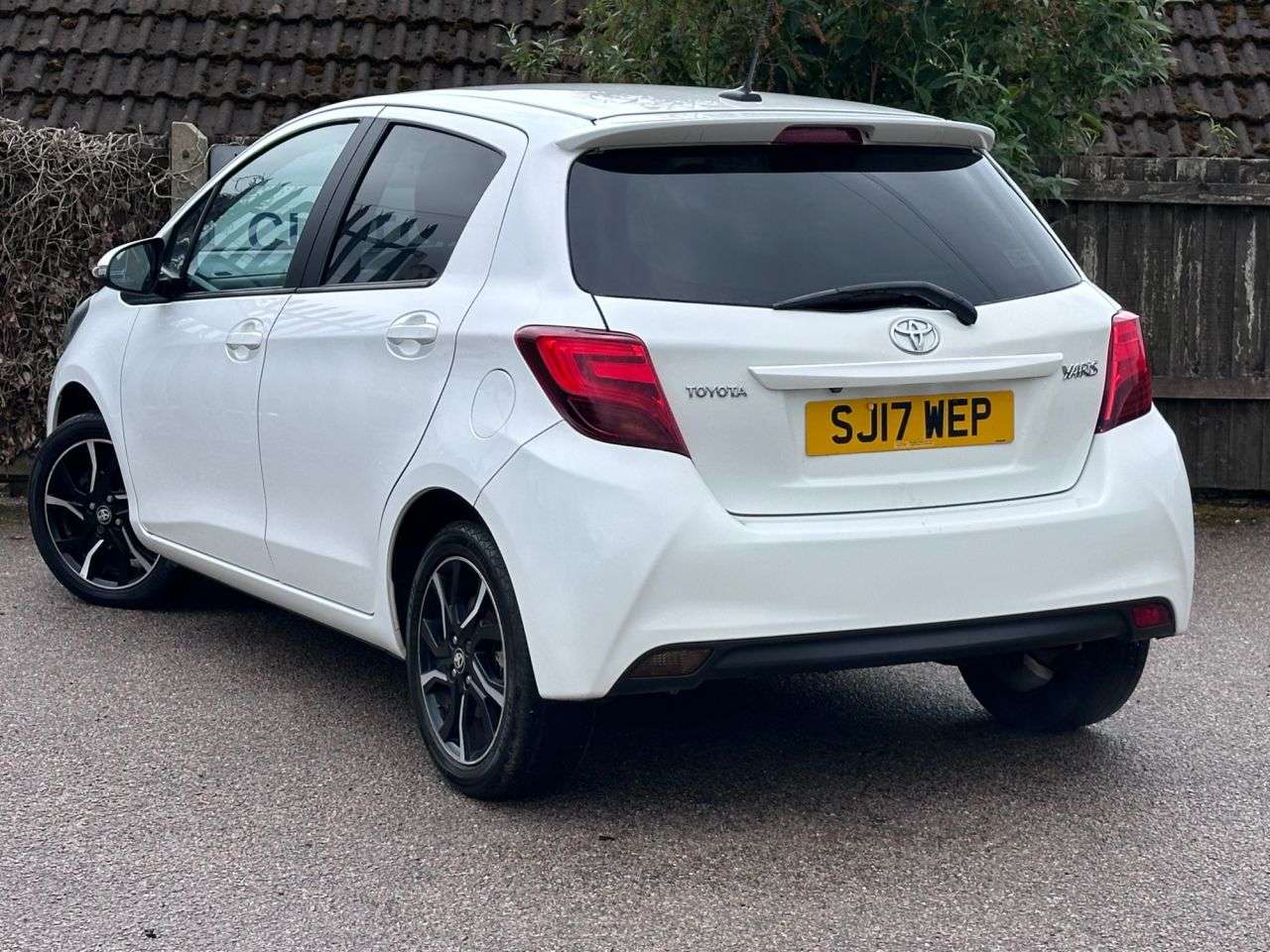 2017 TOYOTA YARIS 2017 TOYOTA YARIS