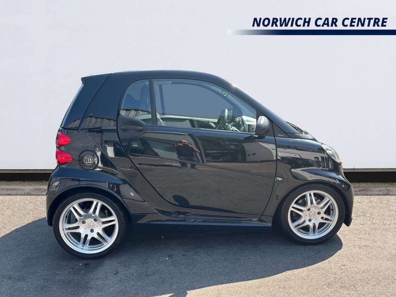 A 2008 SMART FORTWO 1.0 BRABUS Coupe 2dr Petrol Auto Euro 4 (98 bhp) PAN ROOF SPORT & HEATED SE A 2008 SMART FORTWO 1.0 BRABUS Coupe 2dr Petrol Auto Euro 4 (98 bhp) PAN ROOF SPORT & HEATED SE