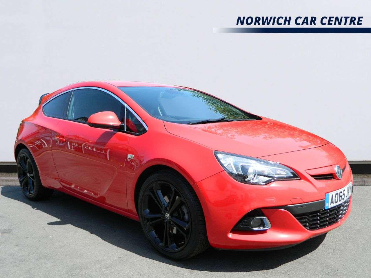 A 2015 VAUXHALL ASTRA GTC 1.4i Turbo Limited Edition Coupe 3dr Petrol Manual Euro 6 (s/s) (120 ps) RE A 2015 VAUXHALL ASTRA GTC 1.4i Turbo Limited Edition Coupe 3dr Petrol Manual Euro 6 (s/s) (120 ps) RE