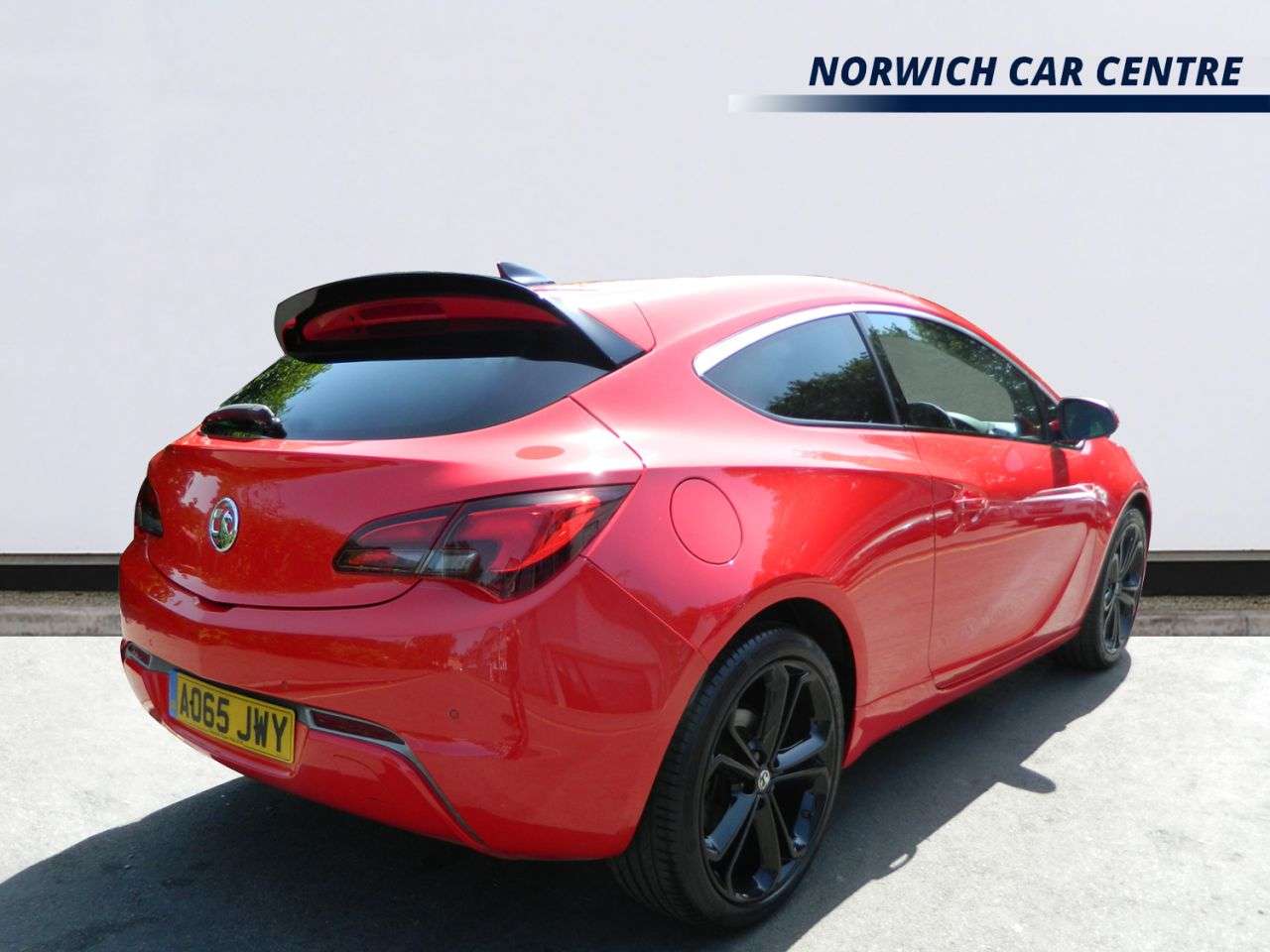 A 2015 VAUXHALL ASTRA GTC 1.4i Turbo Limited Edition Coupe 3dr Petrol Manual Euro 6 (s/s) (120 ps) RE A 2015 VAUXHALL ASTRA GTC 1.4i Turbo Limited Edition Coupe 3dr Petrol Manual Euro 6 (s/s) (120 ps) RE