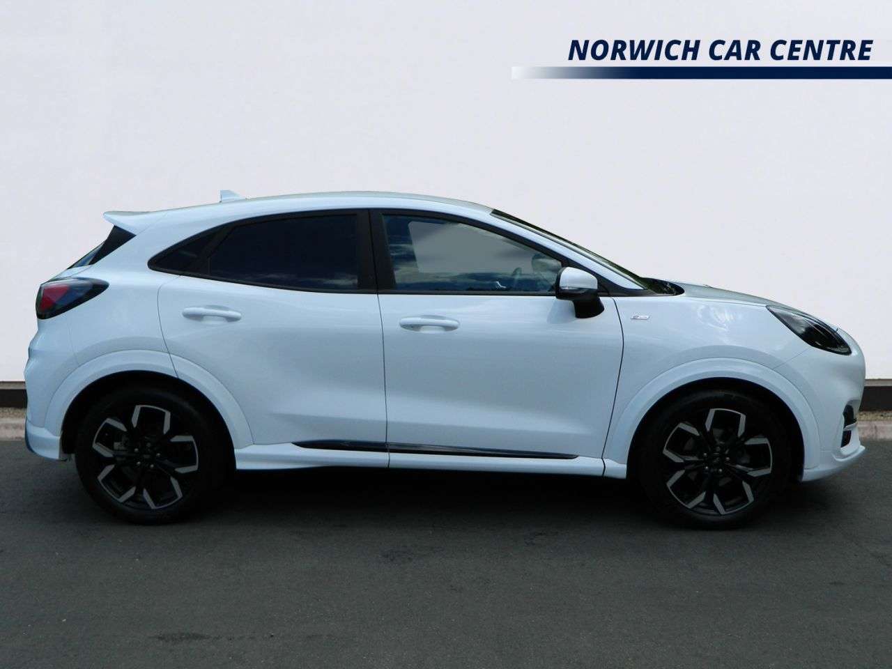 A 2020 FORD PUMA 1.0T EcoBoost ST-Line X SUV 5dr Petrol DCT Euro 6 (s/s) (125 ps) SPORT HEAT A 2020 FORD PUMA 1.0T EcoBoost ST-Line X SUV 5dr Petrol DCT Euro 6 (s/s) (125 ps) SPORT HEAT