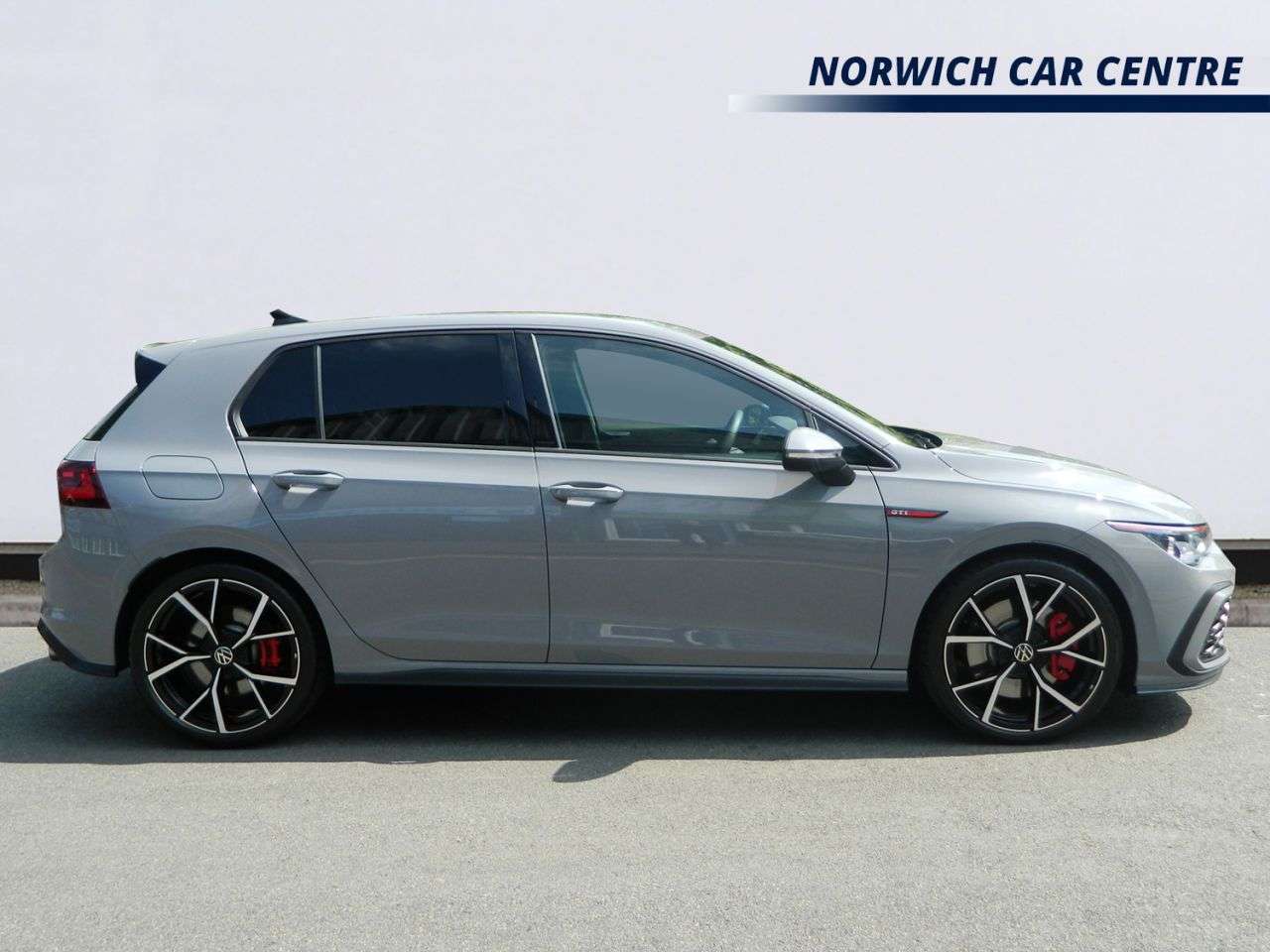 A 2024 VOLKSWAGEN GOLF 2.0 TSI GTI Hatchback 5dr Petrol DSG Euro 6 (s/s) (245 ps) XENONS SATNAV HE A 2024 VOLKSWAGEN GOLF 2.0 TSI GTI Hatchback 5dr Petrol DSG Euro 6 (s/s) (245 ps) XENONS SATNAV HE